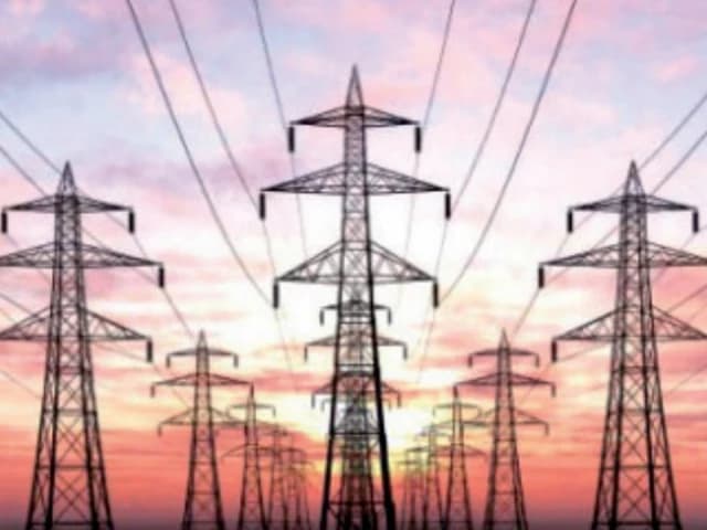 Power-sector circular debt ends 2025-26 just below target despite K-Electric arrears