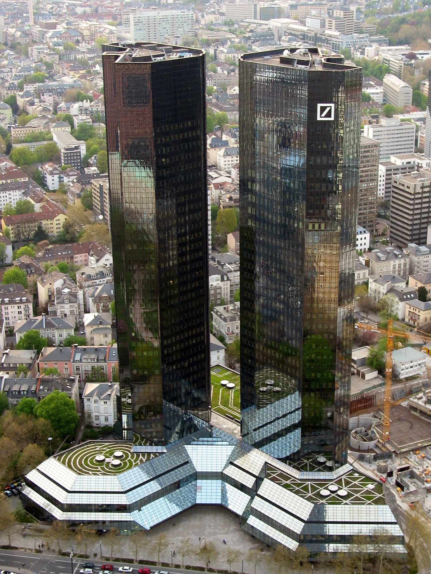 Deutsche Bank fears 3.4 percent inflation in 2027 as tank rebate ends