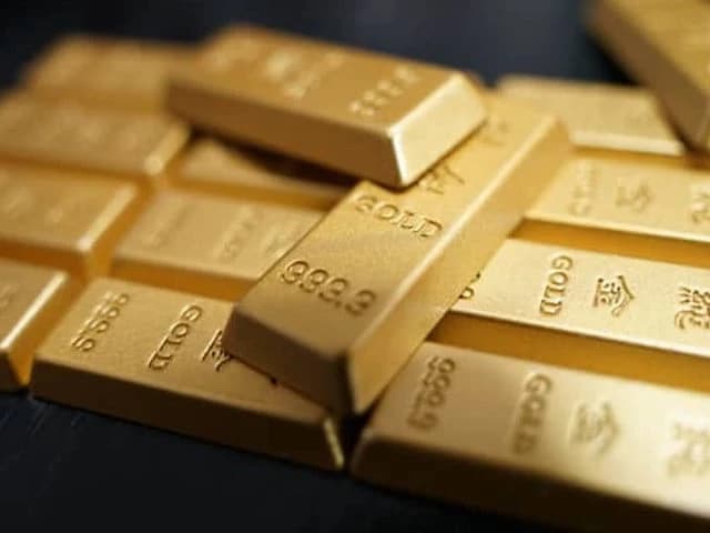 Gold and silver prices fall in Pakistan and international markets